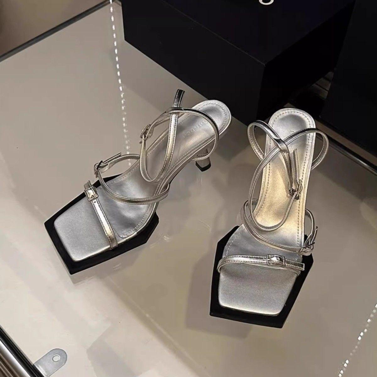 Женские сандалии стриптизерши с открытым носком, женская обувь серебристая кожа шпилька тонкий каблук винтаж в продаже и премиальная обувь 39
Женские сандалии стриптизерши с открытым носком, женская обувь серебристая кожа шпилька тонкий каблук винтаж в продаже и премиальная обувь 39