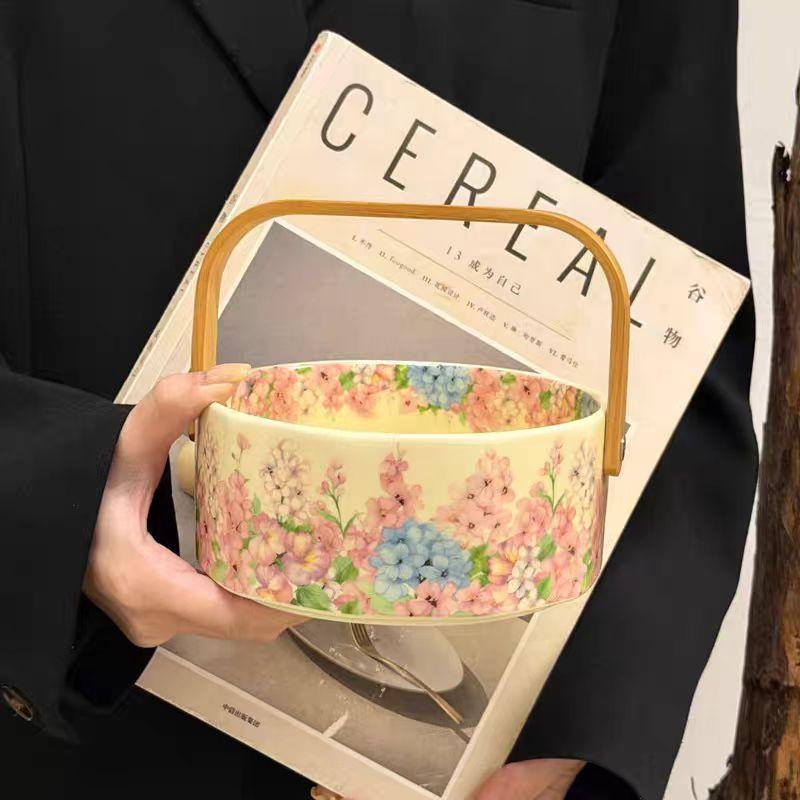 Retro Design Floral Ceramic Fruit Basket Home Living Room Fruit Plate High-End Niche Gift Souvenir 800ml білий
Retro Design Floral Ceramic Fruit Basket Home Living Room Fruit Plate High-End Niche Gift Souvenir 800ml білий