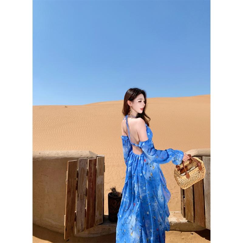 Ancient City Jingdezhen Travel Photo Blue Floral Neck Suspender Dress Women s Holiday Sense Long Dress L
Ancient City Jingdezhen Travel Photo Blue Floral Neck Suspender Dress Women s Holiday Sense Long Dress L