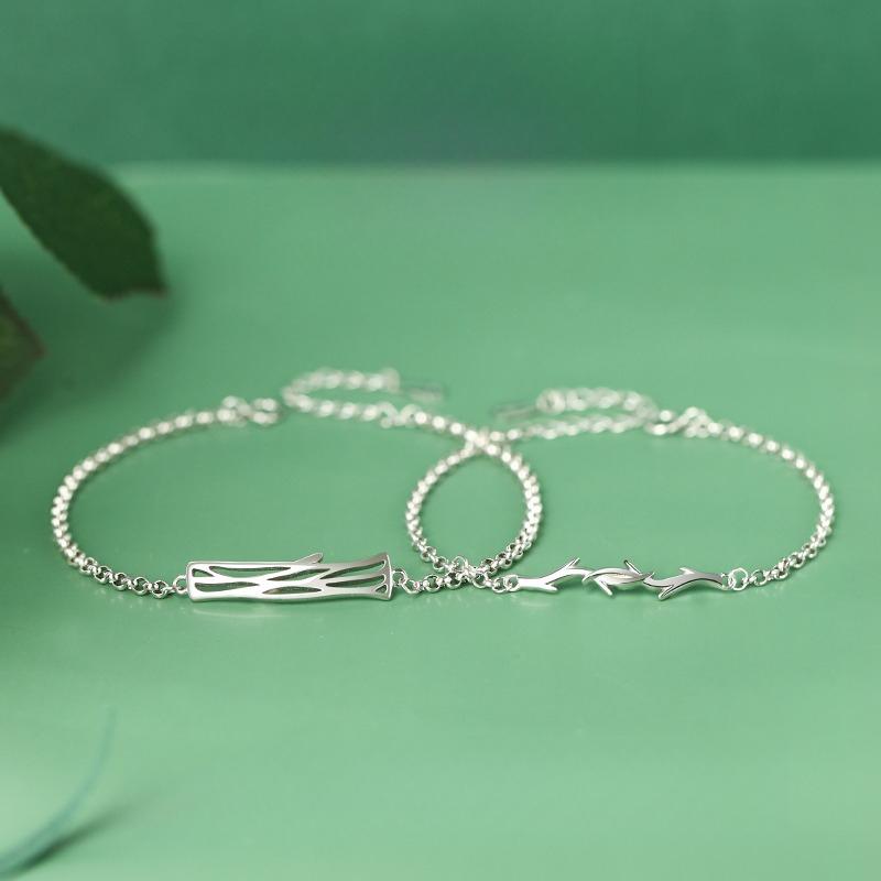 Lianli Branch Couple Bracelet, A Pair of Couple Light Luxury Niche Exquisite Bracelets, Gifts for Boys and Girls
Lianli Branch Couple Bracelet, A Pair of Couple Light Luxury Niche Exquisite Bracelets, Gifts for Boys and Girls