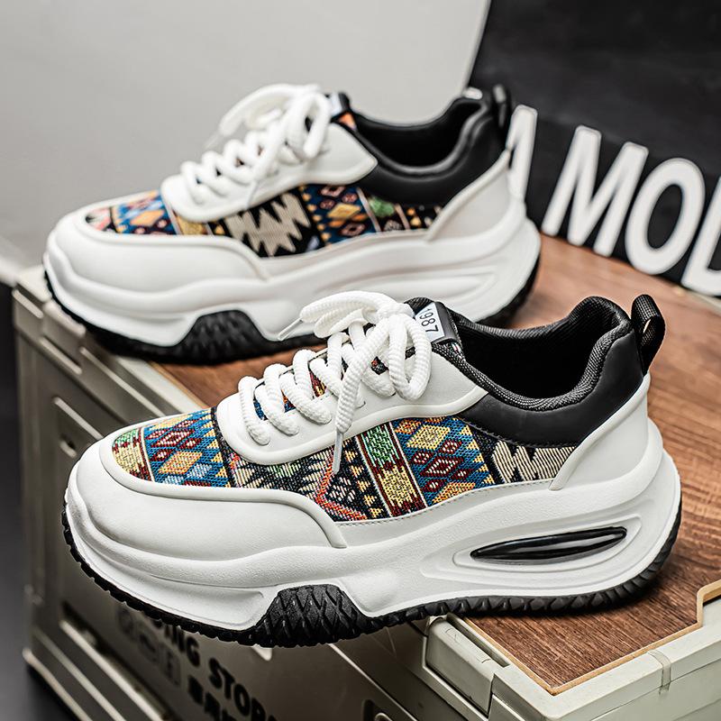 Мужская обувь большого размера, новые кроссовки на толстой подошве, увеличивающие рост, маленькие белые кроссовки, нишевый дизайн, высококлассные повседневные кроссовки для папы, мужская трендовая обувь 39
Мужская обувь большого размера, новые кроссовки на толстой подошве, увеличивающие рост, маленькие белые кроссовки, нишевый дизайн, высококлассные повседневные кроссовки для папы, мужская трендовая обувь 39