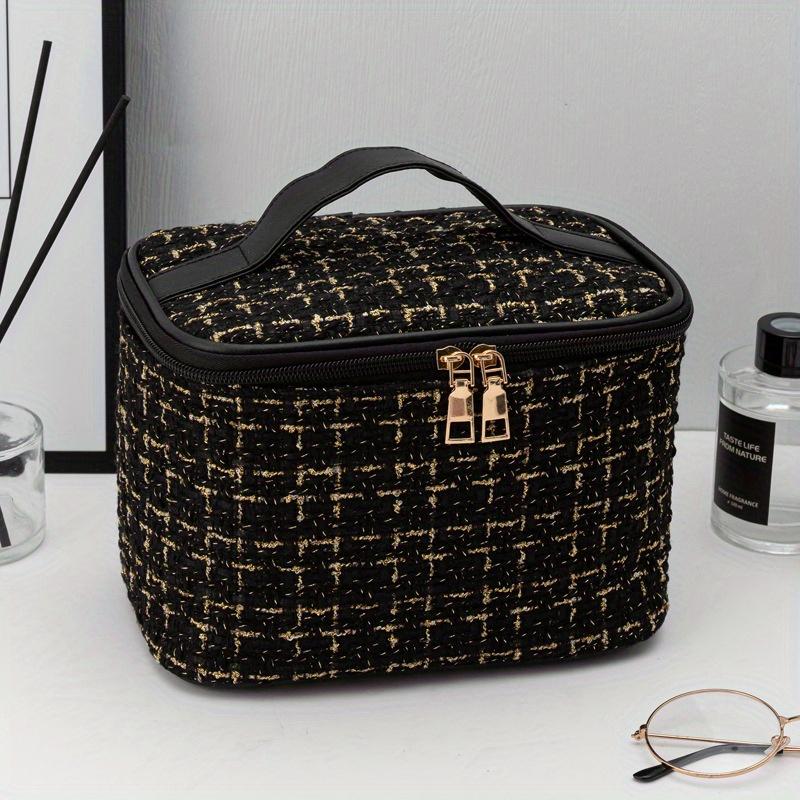 1 шт. Шикарная косметичка с твидовым узором, Большая вместимость, Нейлоновый дорожный органайзер для туалетных принадлежностей с портативной ручкой, Без запаха, Стильный кейс для хранения макияжа чёрный
1 шт. Шикарная косметичка с твидовым узором, Большая вместимость, Нейлоновый дорожный органайзер для туалетных принадлежностей с портативной ручкой, Без запаха, Стильный кейс для хранения макияжа чёрный
