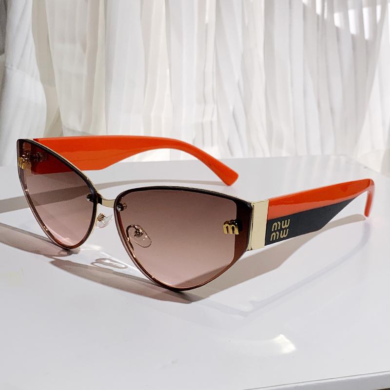 2025 Новые солнцезащитные очки «кошачий глаз» с буквой M Интернет-знаменитости Ins Те же ретро-солнцезащитные очки, модные женские солнцезащитные очки 90315
2025 Новые солнцезащитные очки «кошачий глаз» с буквой M Интернет-знаменитости Ins Те же ретро-солнцезащитные очки, модные женские солнцезащитные очки 90315