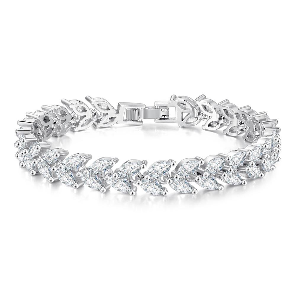 Luxury Wedding Bangle Bracelet Women Iced Out Eye Shape Blue Clear Zirconia White Gold Color Hand Chain Fashion Jewelry KBH196
Luxury Wedding Bangle Bracelet Women Iced Out Eye Shape Blue Clear Zirconia White Gold Color Hand Chain Fashion Jewelry KBH196