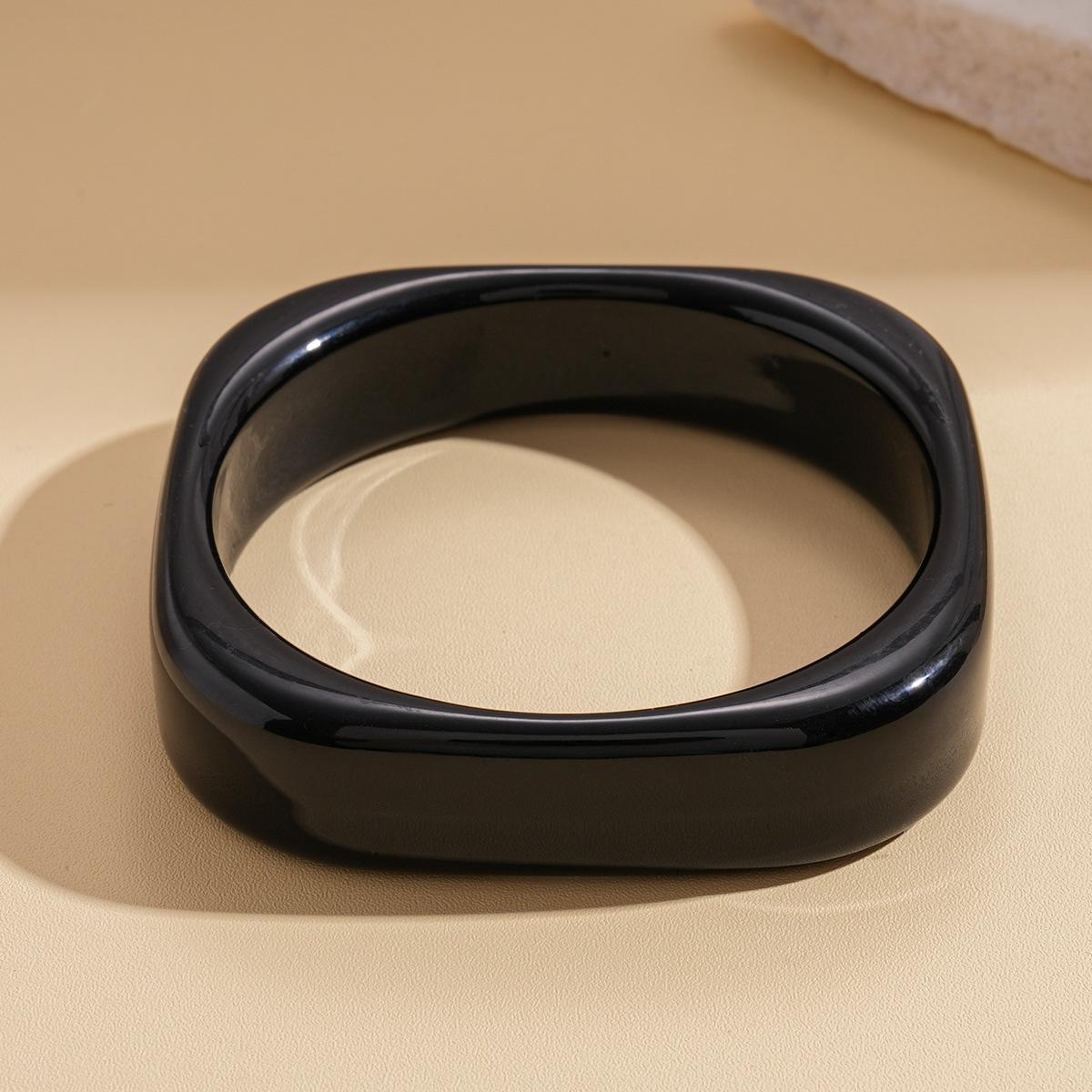Bohemia Resin Colorful Braceles for Women Trendy Vintage Geometric Irregular Bangles Prom Party Jewelry Accessories
Bohemia Resin Colorful Braceles for Women Trendy Vintage Geometric Irregular Bangles Prom Party Jewelry Accessories