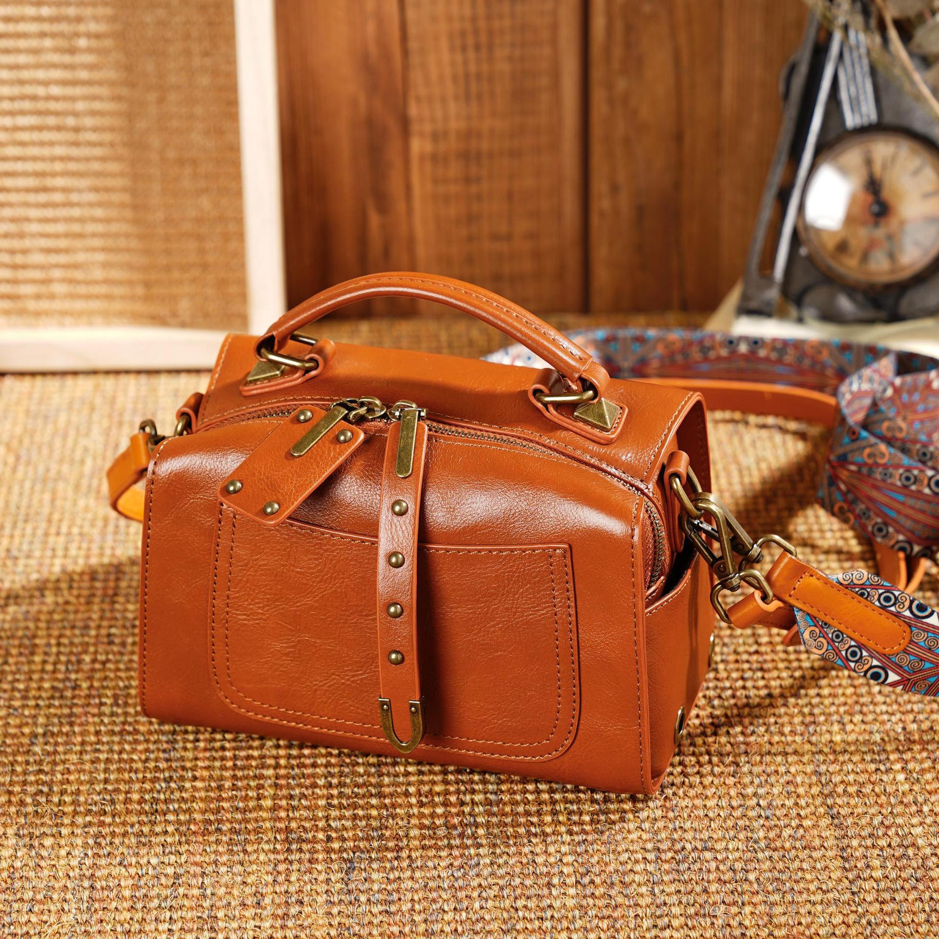 Women s Bag Luxury Genuine Leather Bost Handbags Vintage Style Women Shoulder Bag High Quality Cowhide Crossbody Bags 9239
Women s Bag Luxury Genuine Leather Bost Handbags Vintage Style Women Shoulder Bag High Quality Cowhide Crossbody Bags 9239