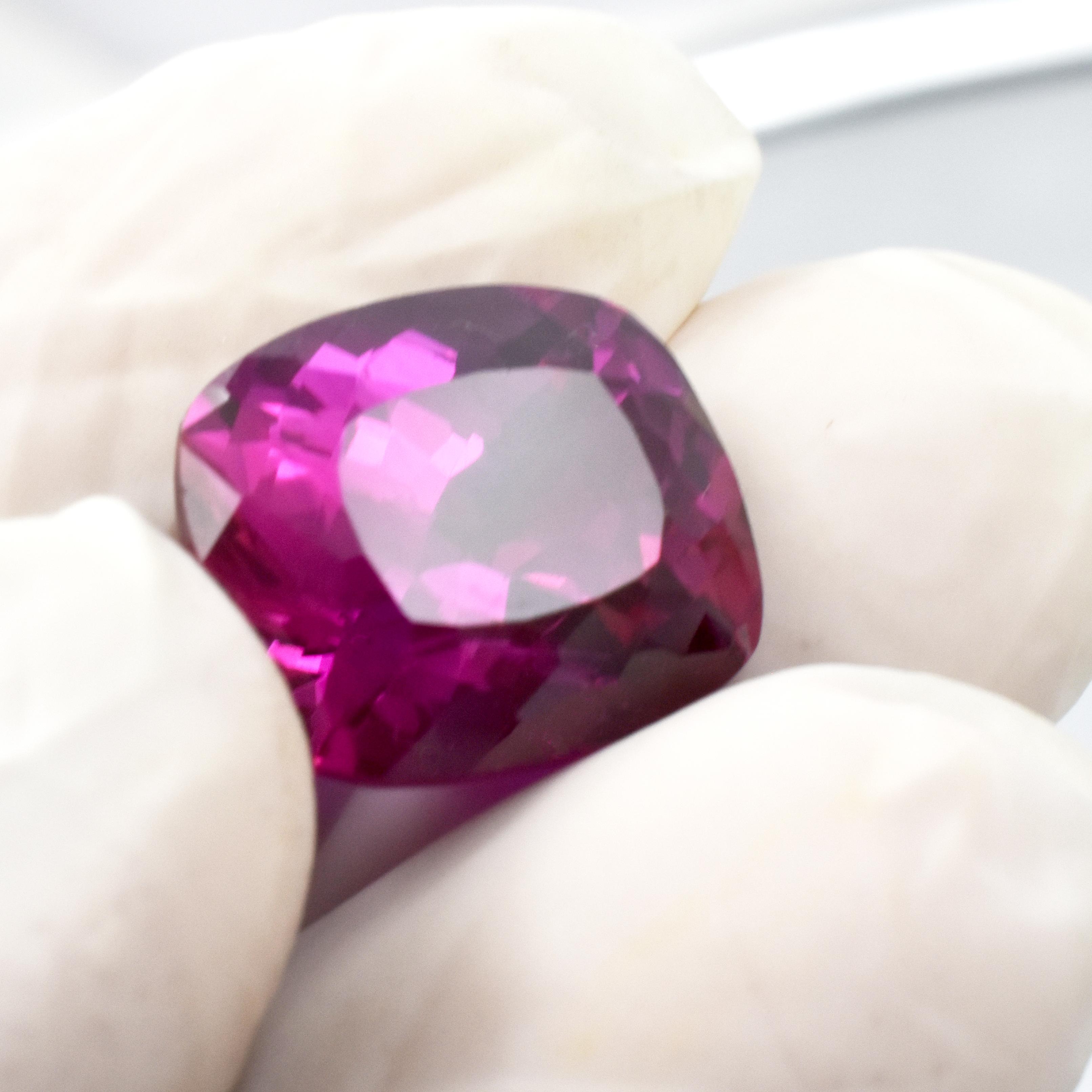Natural Pink Sapphire 16.15ct Cushion Cut Certified Loose Gemstone 14.2 mm approx рожевий
Natural Pink Sapphire 16.15ct Cushion Cut Certified Loose Gemstone 14.2 mm approx рожевий