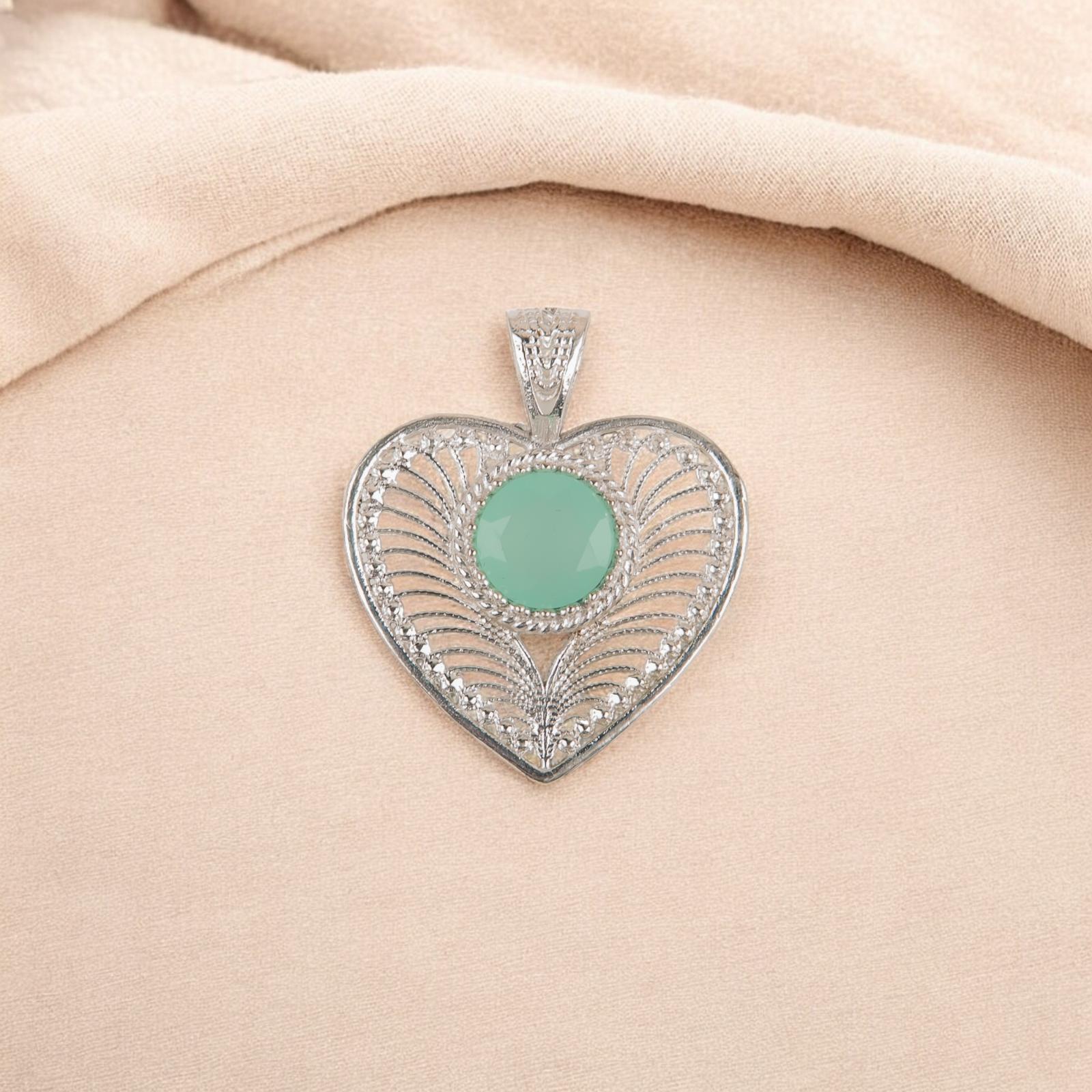 Aqua Chalcedony Gemstone 925 Sterling Silver Jewelry Handmade Women Pendant1.4 CP-15-15
Aqua Chalcedony Gemstone 925 Sterling Silver Jewelry Handmade Women Pendant1.4 CP-15-15