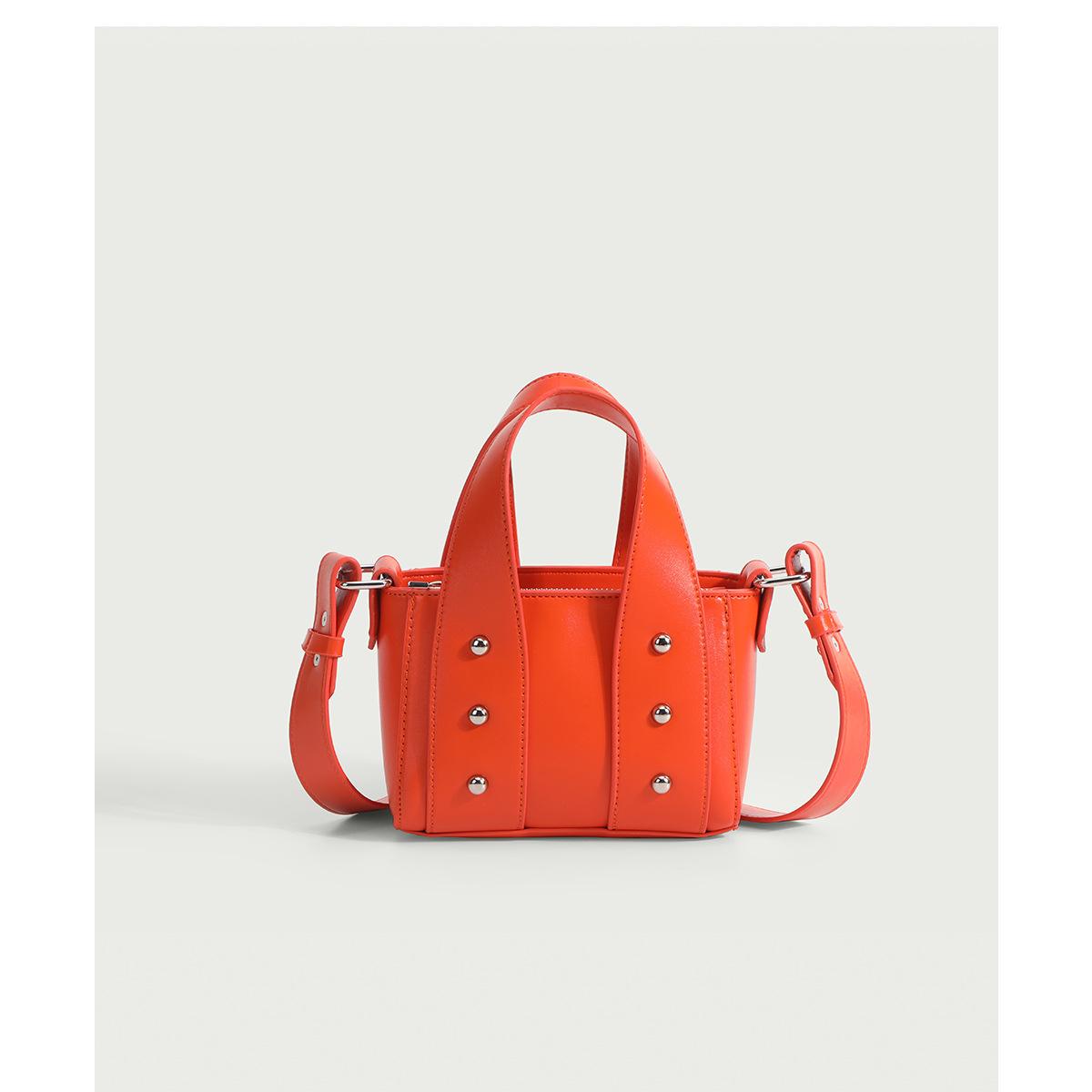 Fashion New In PU Leather Crossbody Bags For Women Casual Bucket Shoulder Bag
Fashion New In PU Leather Crossbody Bags For Women Casual Bucket Shoulder Bag