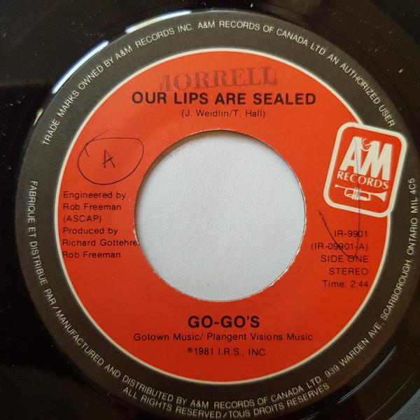 7inch Record GOGOS Our Lips Are Sealed IR9901 AM Records 1981 Canada Rock Used
7inch Record GOGOS Our Lips Are Sealed IR9901 AM Records 1981 Canada Rock Used