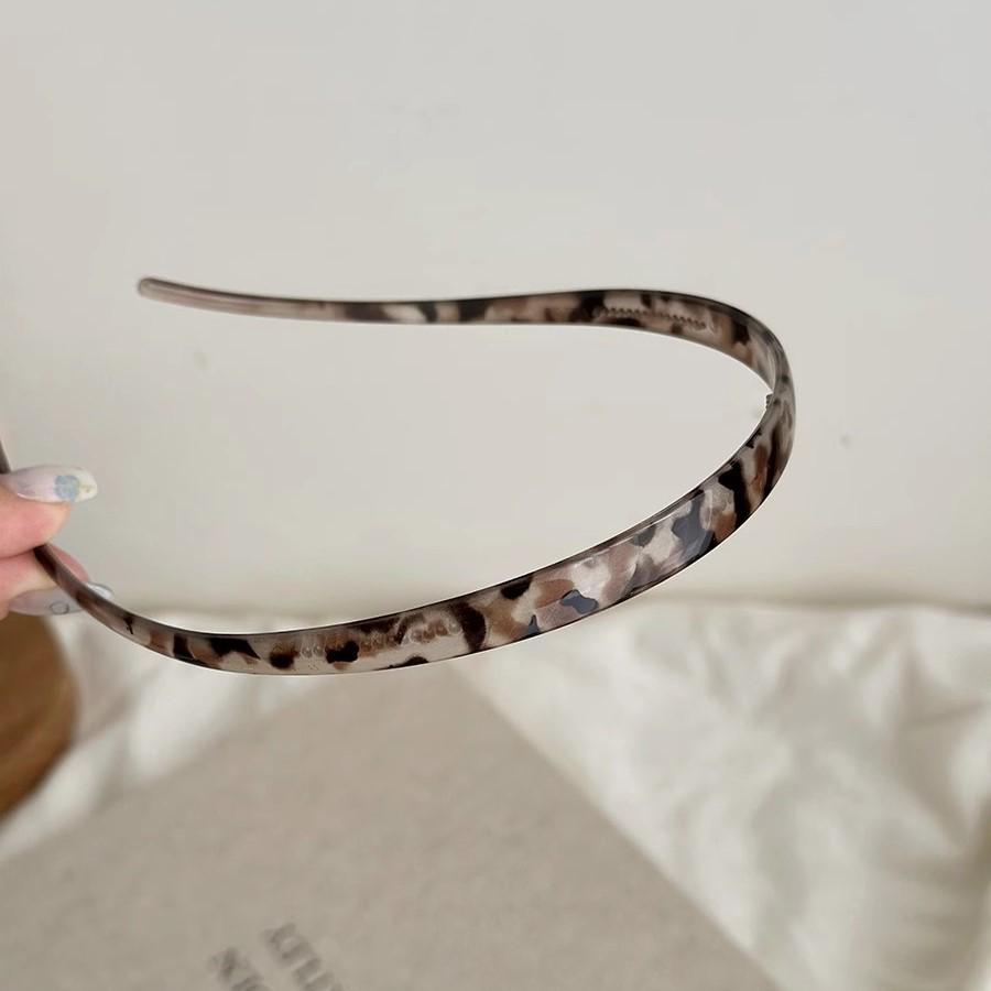 Корейская леопардовая нескользящая заколка-ободок для волос для женщин
Корейская леопардовая нескользящая заколка-ободок для волос для женщин