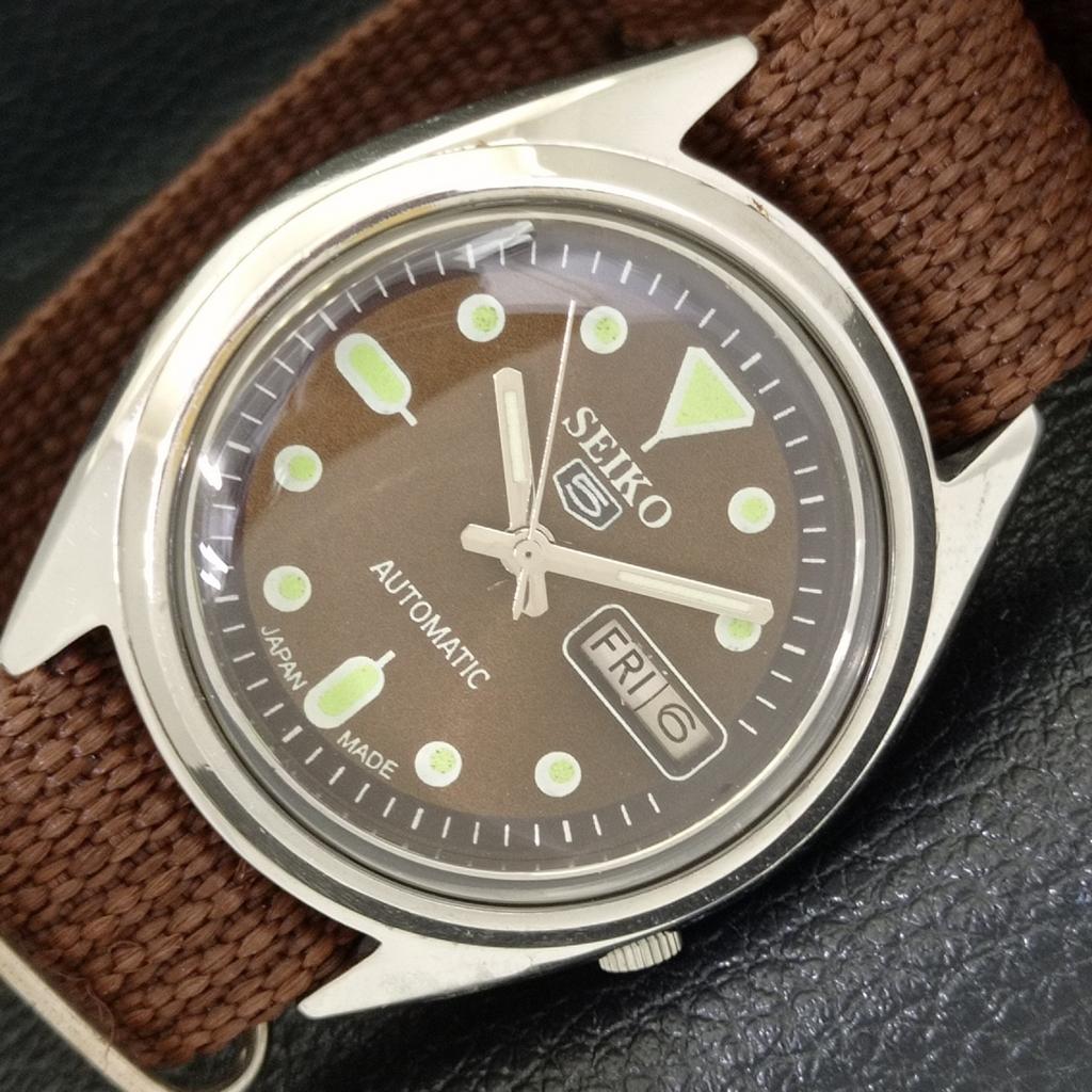 Б/У винтажные мужские часы SEIKO 5 AUTOMATIC 7009A из Японии с коричневым циферблатом a433521-2 R117-a433521
Б/У винтажные мужские часы SEIKO 5 AUTOMATIC 7009A из Японии с коричневым циферблатом a433521-2 R117-a433521