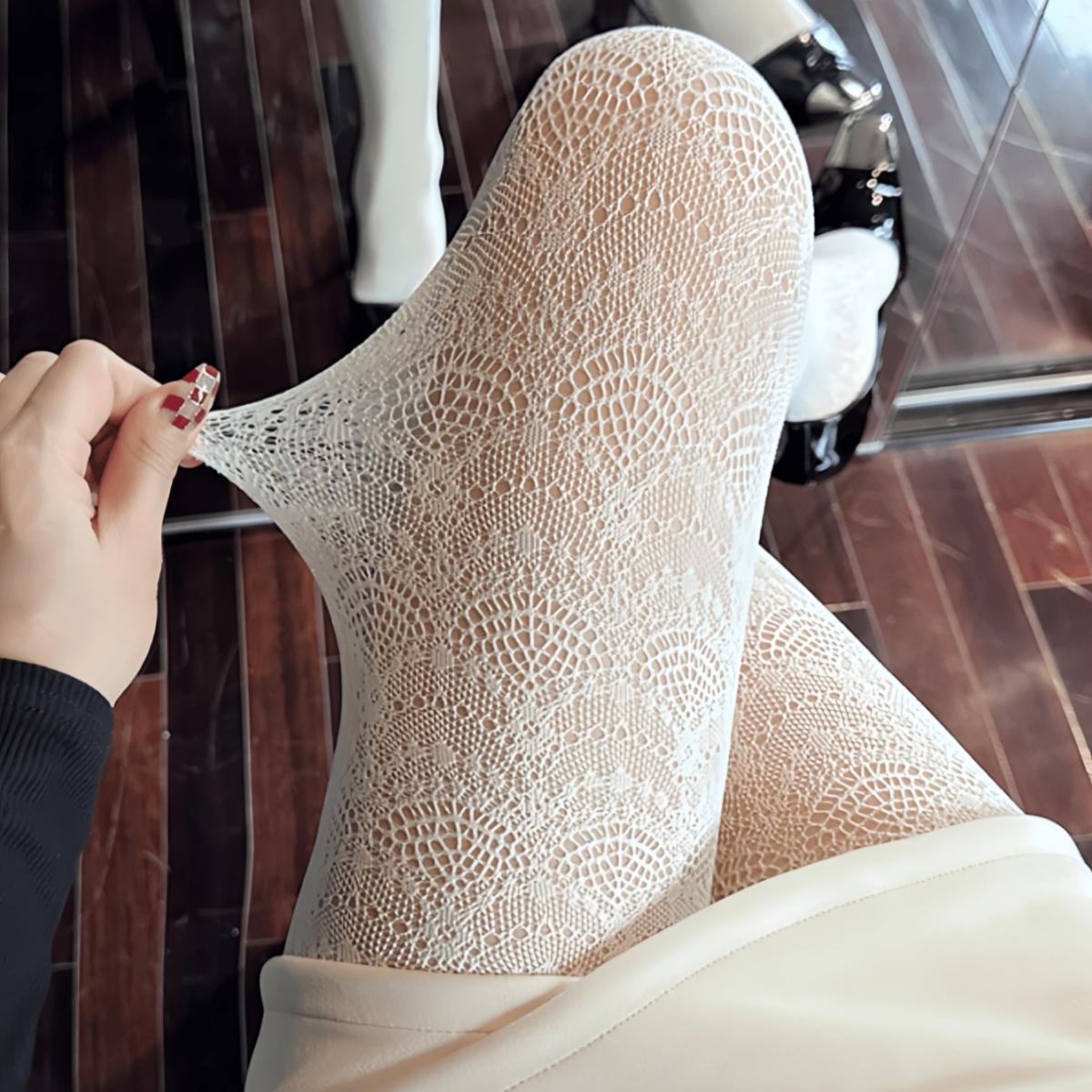1 Piece Women Vertical Striped Net Mesh Pantyhose One Size
1 Piece Women Vertical Striped Net Mesh Pantyhose One Size
