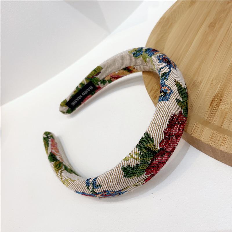 Изысканные винтажные цветочные вышитые повязки на голову с мягкой подкладкой для женщин, дам, для повседневной носки, для шопинга, для вечеринок
Изысканные винтажные цветочные вышитые повязки на голову с мягкой подкладкой для женщин, дам, для повседневной носки, для шопинга, для вечеринок