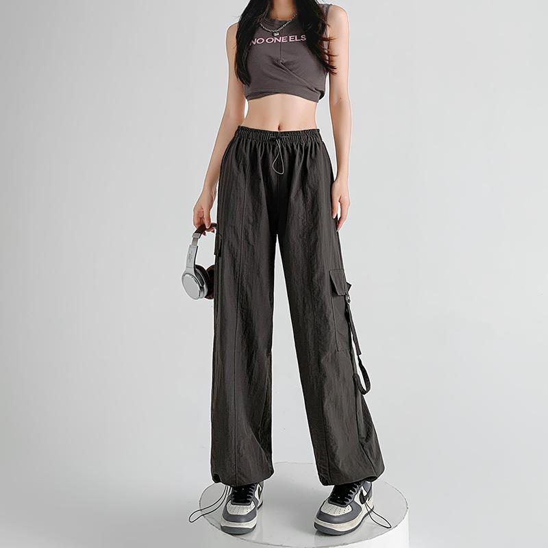 Летние женские новые драпированные и тонкие повседневные спортивные брюки прямые американские спортивные широкие брюки XL
Летние женские новые драпированные и тонкие повседневные спортивные брюки прямые американские спортивные широкие брюки XL