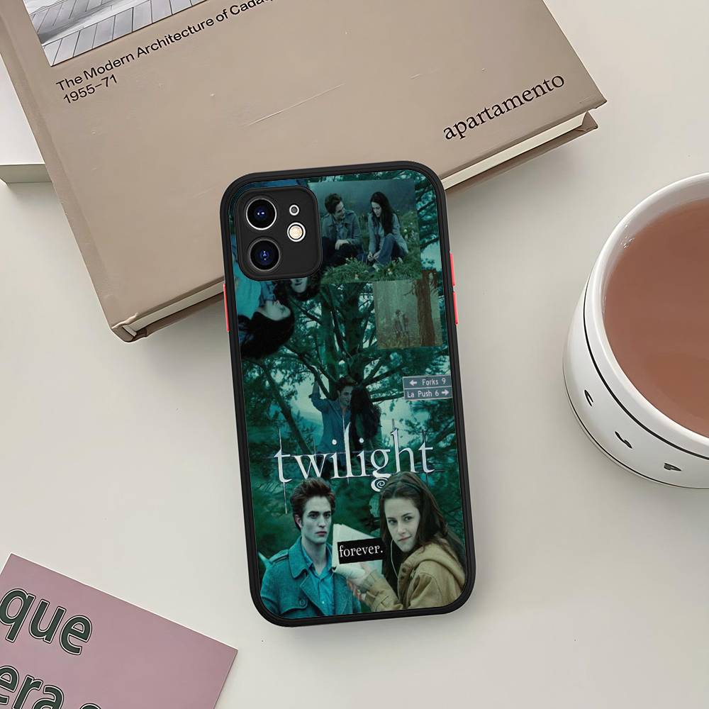 TV Twilight Isabella Edward Cullen Phone Case For IPhone 16 15 14 13 12 11 Pro Max Plus X XS MAX Black Matte Phone Fundas iphone X
TV Twilight Isabella Edward Cullen Phone Case For IPhone 16 15 14 13 12 11 Pro Max Plus X XS MAX Black Matte Phone Fundas iphone X