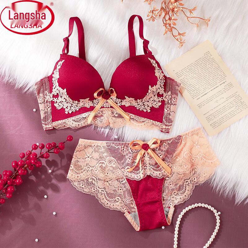 Langsha Retro Red Palace Style Wire-Free Bra 75C (34C) Thin Cup
Langsha Retro Red Palace Style Wire-Free Bra 75C (34C) Thin Cup