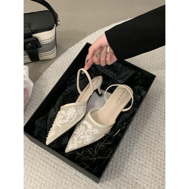 ~ Baotou half slippers women s shoes wear new mid-heel French pointed lazy Mueller shoes 39 абрикосовий
~ Baotou half slippers women s shoes wear new mid-heel French pointed lazy Mueller shoes 39 абрикосовий