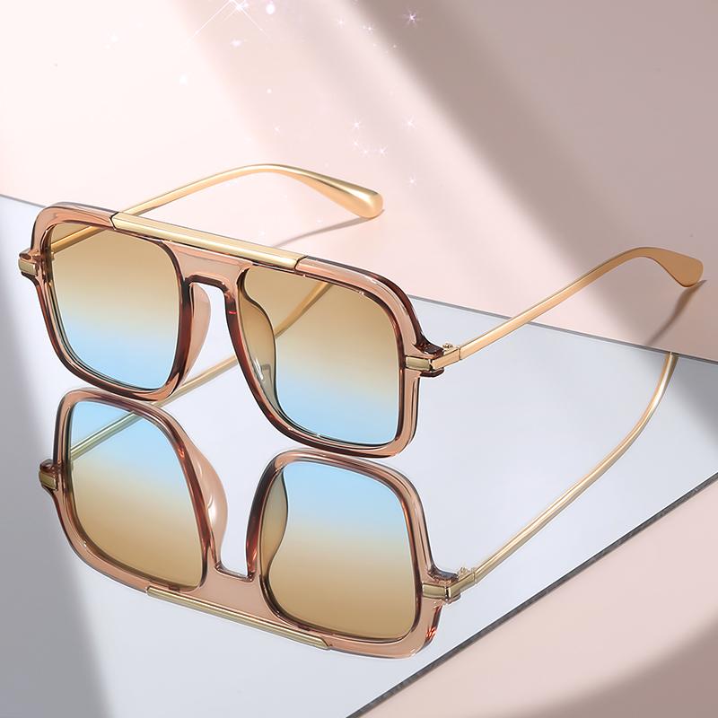 2026 Retro Oversized Square Sunglasses with Amber Transparent Frame, Gold Metal Top Bar, and Gradient Blue-Yellow Lenses for Men
2026 Retro Oversized Square Sunglasses with Amber Transparent Frame, Gold Metal Top Bar, and Gradient Blue-Yellow Lenses for Men