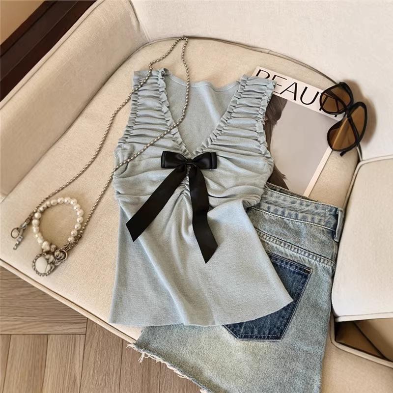 Women s Pink Bow V-neck Knit Vest, Summer Style Pleated Camisole, Super Stylish Sleeveless Top One Size
Women s Pink Bow V-neck Knit Vest, Summer Style Pleated Camisole, Super Stylish Sleeveless Top One Size