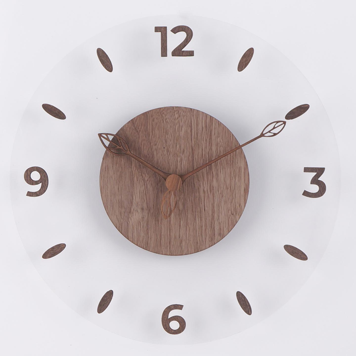 Japanese Solid Wood Wall Clock Simple Transparent Creative Radio Clock Wall Clock Living Room Home Home Decoration Clock walnut leaf needle
Japanese Solid Wood Wall Clock Simple Transparent Creative Radio Clock Wall Clock Living Room Home Home Decoration Clock walnut leaf needle