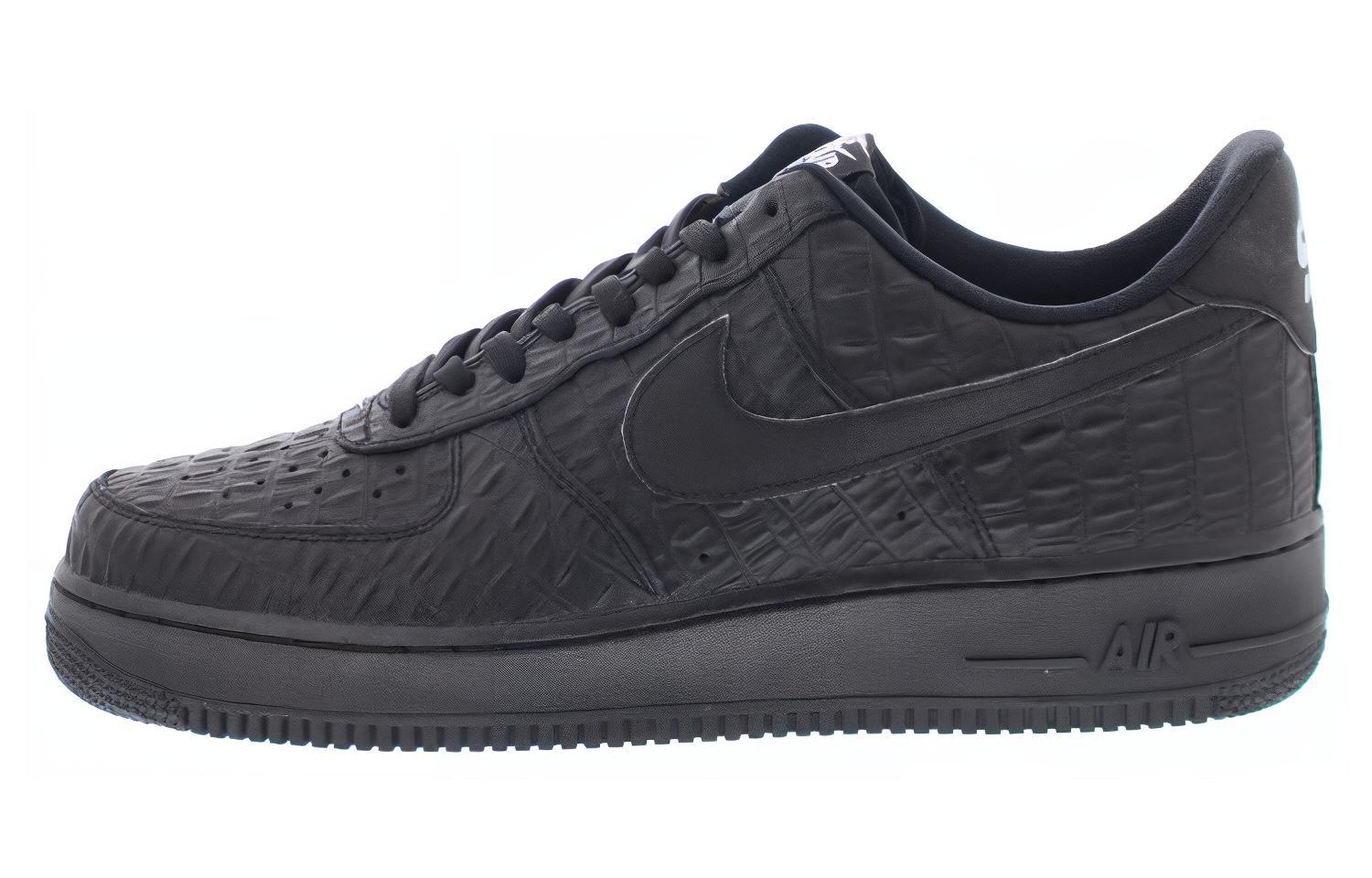 Nike Air Force 1 Low 07 LV8 Чорний Крок 718152-007 40.5
Nike Air Force 1 Low 07 LV8 Чорний Крок 718152-007 40.5