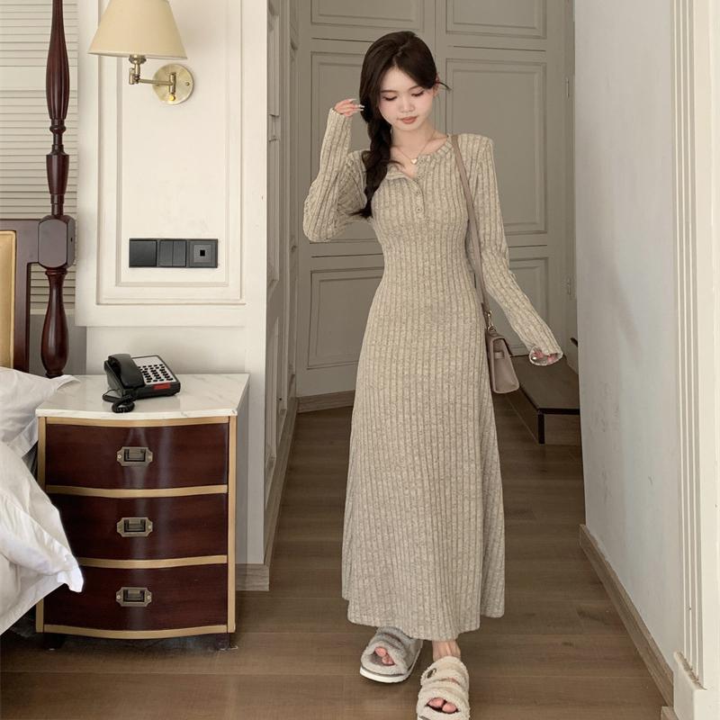 Французский стиль Платье вязаное с длинным рукавом Винтажное Приталенное А-силуэт Юбка Женское Осень Зима Стройнящее Внутреннее ношение XS хаки
Французский стиль Платье вязаное с длинным рукавом Винтажное Приталенное А-силуэт Юбка Женское Осень Зима Стройнящее Внутреннее ношение XS хаки
