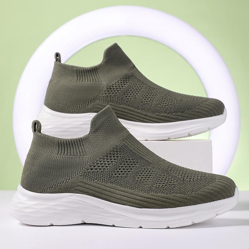 Leisure sports sports casual shoes 45 армія зелений колір
Leisure sports sports casual shoes 45 армія зелений колір