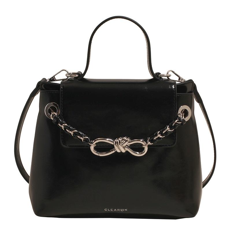 Модная женская сумка через плечо чёрный
Модная женская сумка через плечо чёрный