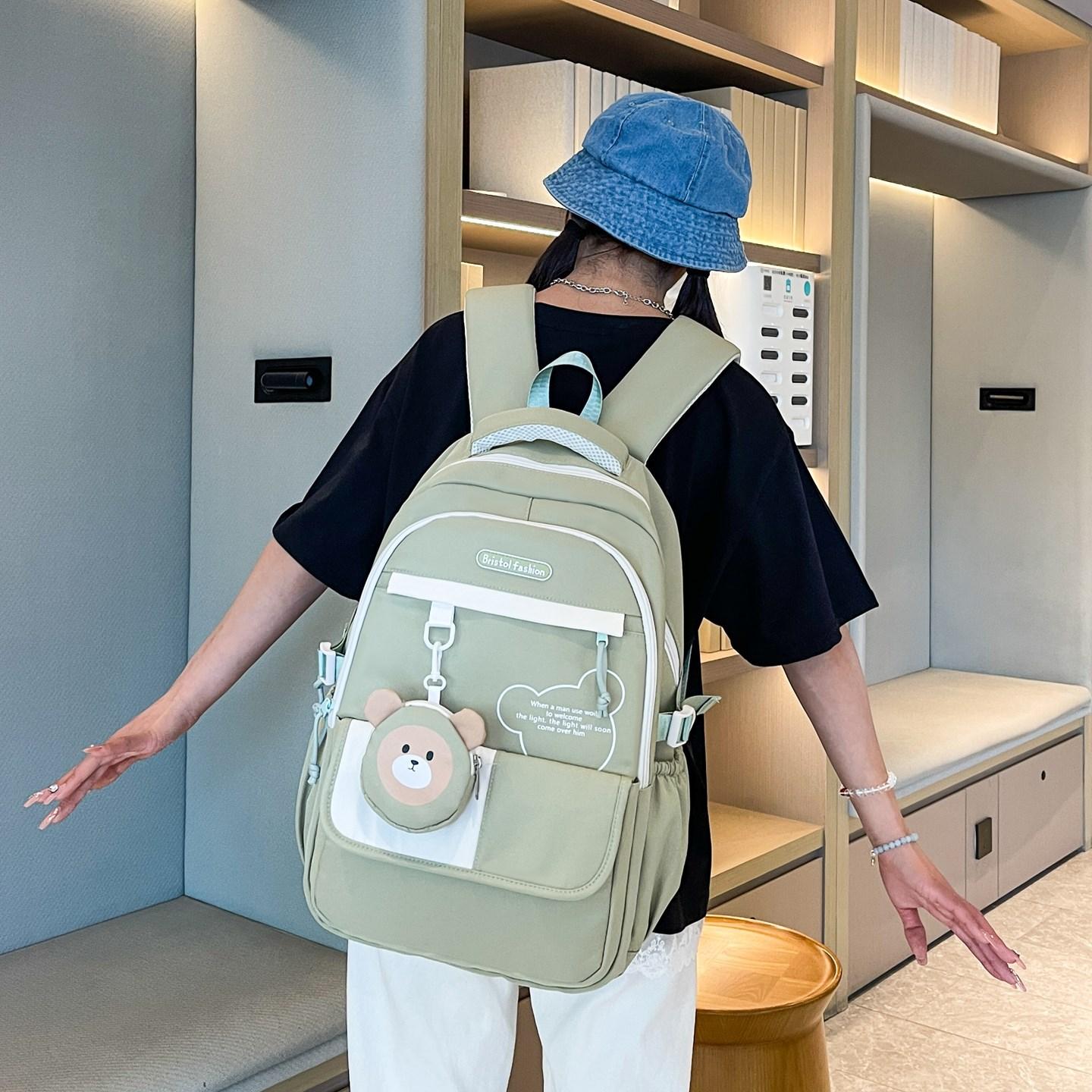 New junior high school student schoolbag large-capacity burden reduction simple boys and girls backpack multi-functional high-value backpack
New junior high school student schoolbag large-capacity burden reduction simple boys and girls backpack multi-functional high-value backpack