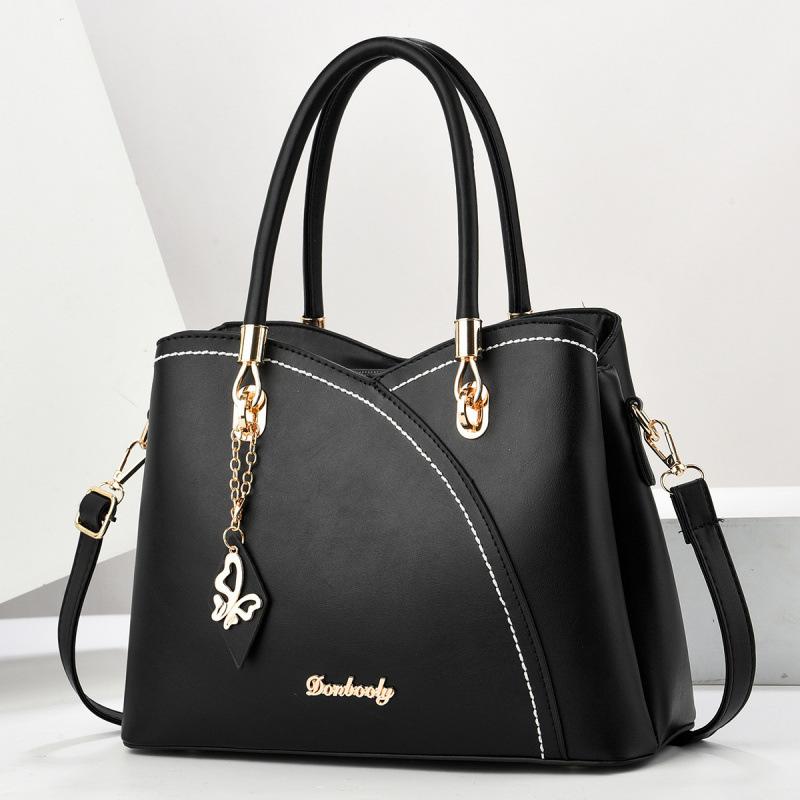 Women s bag textured pendant shoulder messenger bag atmospheric women s handbag splicing bag bags 30*13*23 чорний
Women s bag textured pendant shoulder messenger bag atmospheric women s handbag splicing bag bags 30*13*23 чорний