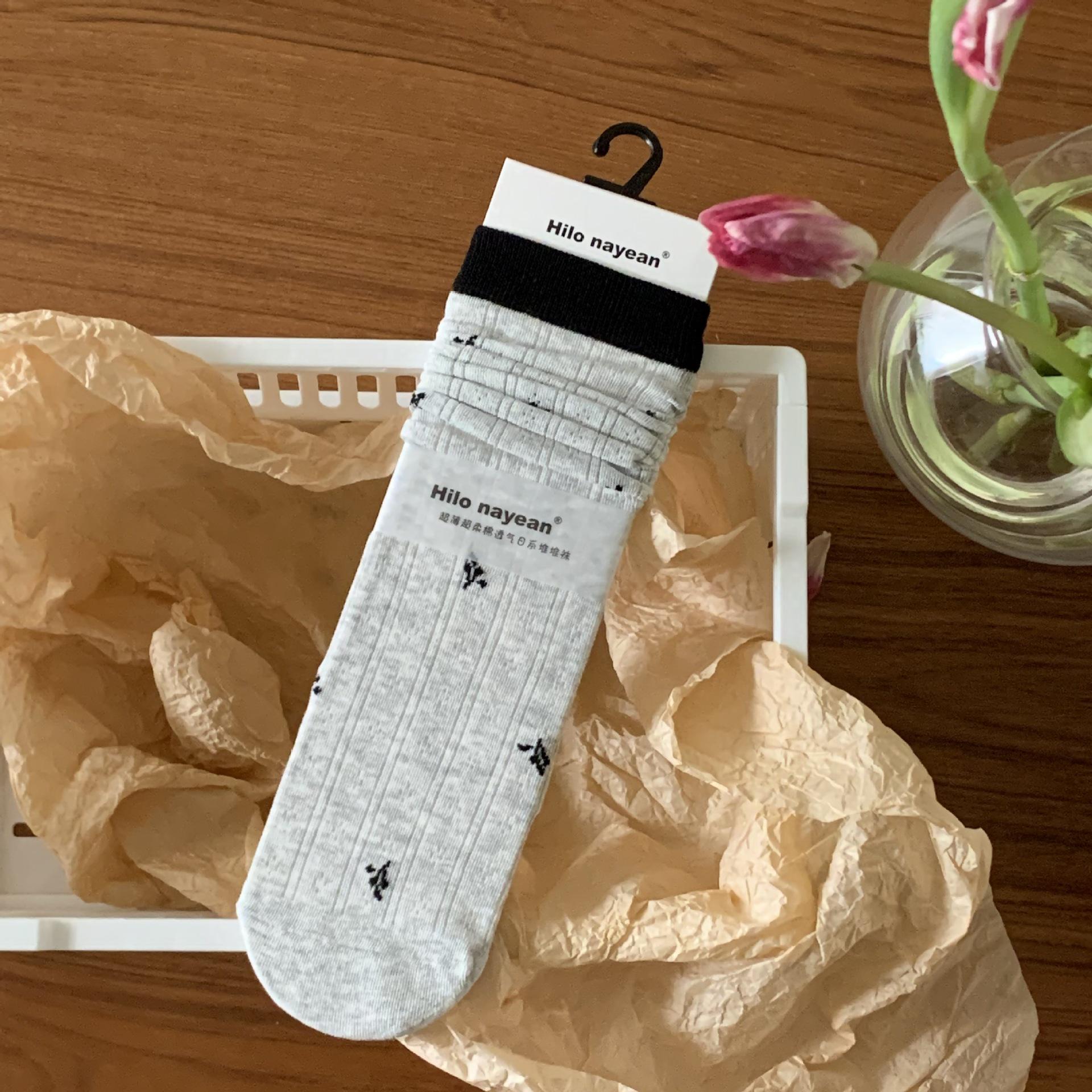Versatile Retro Mid-Calf Socks: Color Block Flowers, Seamless, Comfortable, and Stylish for Women. One Size квітковий/сірий колір
Versatile Retro Mid-Calf Socks: Color Block Flowers, Seamless, Comfortable, and Stylish for Women. One Size квітковий/сірий колір