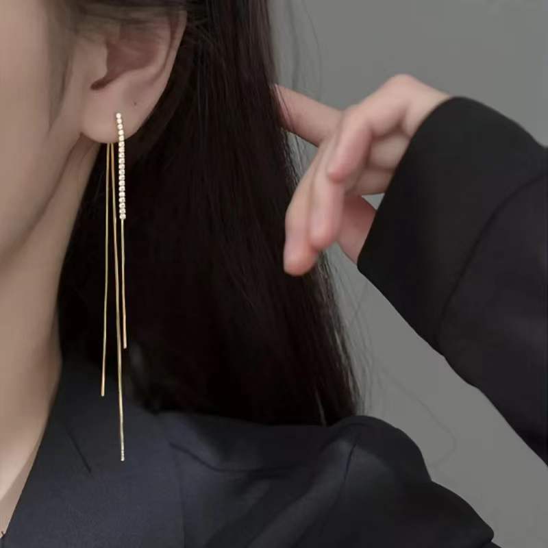 New 925 Sterling Silver Zircon Long Shiny Earrings Women Charm Earrings Birthday Gift for Friends Exquisite Jewelry Accessories золотий
New 925 Sterling Silver Zircon Long Shiny Earrings Women Charm Earrings Birthday Gift for Friends Exquisite Jewelry Accessories золотий