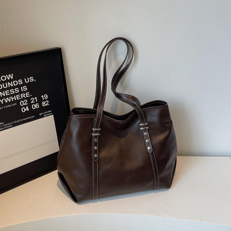 Relaxing Retro Large Capacity Handbags 2026 New Fashi Commuter Women s Shoulder Bags Casual Versatile Tote Bag Trend (30cm<Max Length<50cm) кофейный
Relaxing Retro Large Capacity Handbags 2026 New Fashi Commuter Women s Shoulder Bags Casual Versatile Tote Bag Trend (30cm<Max Length<50cm) кофейный