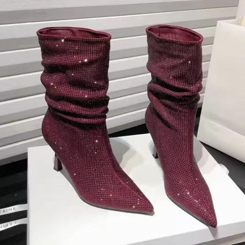 Женские ботильоны на высоком каблуке с острым носком и кристаллами, сексуальная обувь 2025 года, модные роскошные зимние ботинки челси, новые туфли-лодочки Mujer Botas 42 вино красного
Женские ботильоны на высоком каблуке с острым носком и кристаллами, сексуальная обувь 2025 года, модные роскошные зимние ботинки челси, новые туфли-лодочки Mujer Botas 42 вино красного
