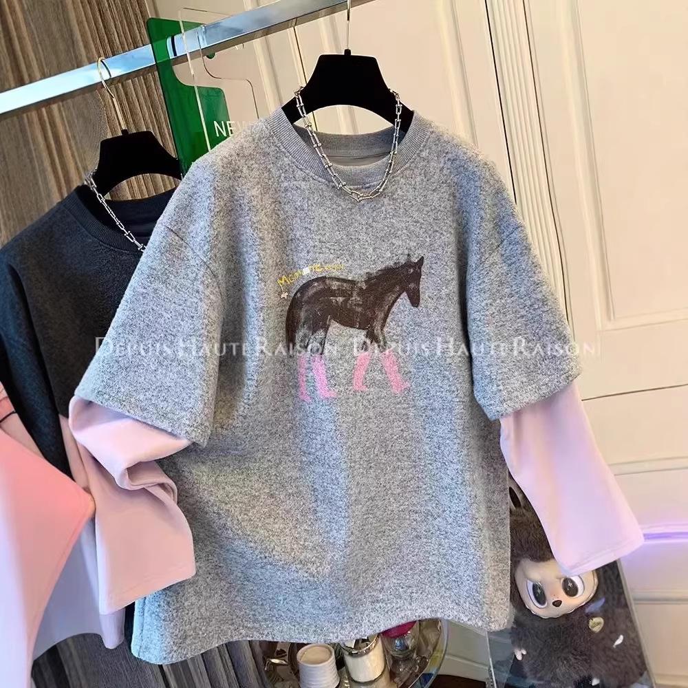Women s Plus Size Thermal Two-Piece Look Long-Sleeve T-Shirt - Autumn/Winter, Velvet Lined, Little Horse Print, Comfy Loose Fit XL 130-160 jin
Women s Plus Size Thermal Two-Piece Look Long-Sleeve T-Shirt - Autumn/Winter, Velvet Lined, Little Horse Print, Comfy Loose Fit XL 130-160 jin