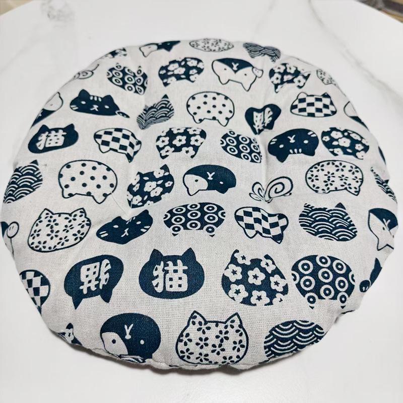 Reversible Round Cat Sleep Mat, Cute Kitten Bed Cushion for All Seasons, Soft Washable Puppy Pad diameter 40cm
Reversible Round Cat Sleep Mat, Cute Kitten Bed Cushion for All Seasons, Soft Washable Puppy Pad diameter 40cm