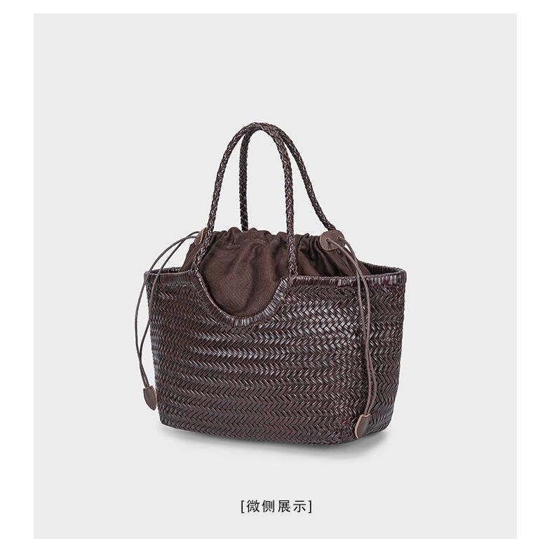 Fashi Leather Handbags Women s Leather Weaving Casual Shopping Bag Vintage Basket Tote Purse Cowhide Cross Shopping bag кавовий
Fashi Leather Handbags Women s Leather Weaving Casual Shopping Bag Vintage Basket Tote Purse Cowhide Cross Shopping bag кавовий