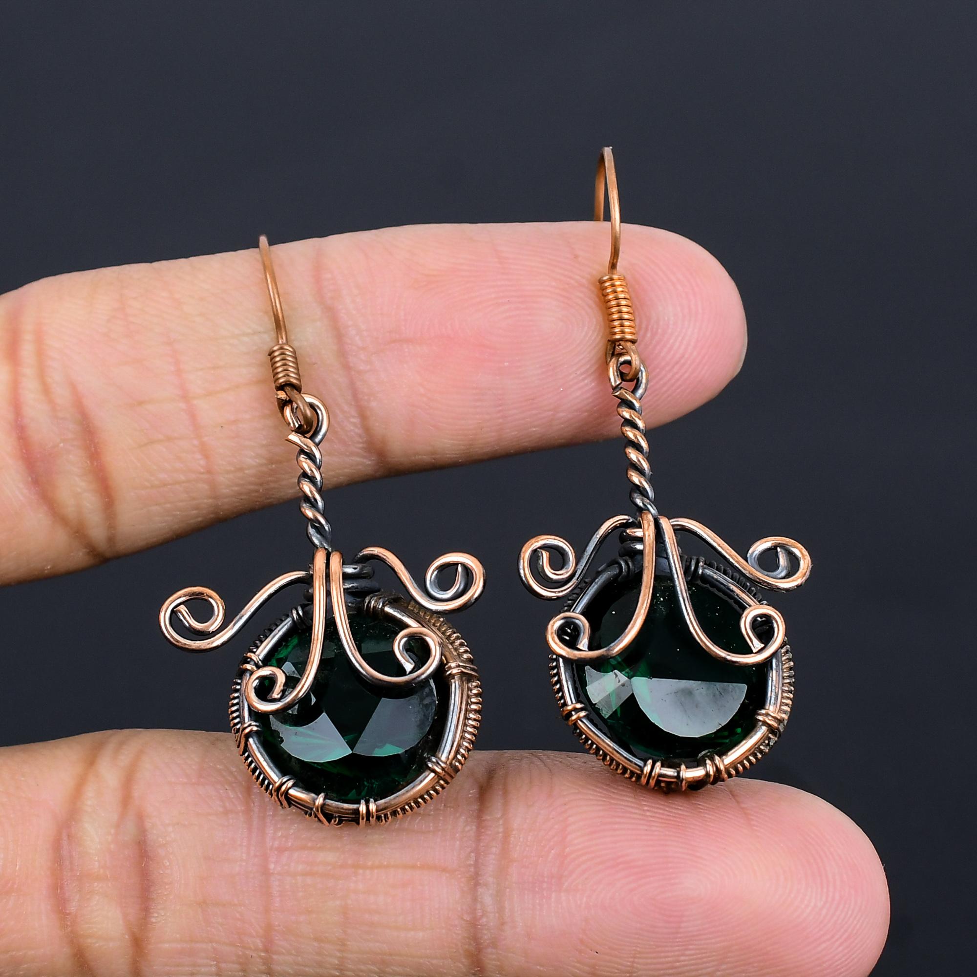 Ювелирные изделия из драгоценных камней Зеленого Турмалина, Серьги, обернутые медной проволокой 999 пробы, Удивительные серьги с Турмалином, Дизайнерские украшения ручной работы для женщин 2.55 Inches
Ювелирные изделия из драгоценных камней Зеленого Турмалина, Серьги, обернутые медной проволокой 999 пробы, Удивительные серьги с Турмалином, Дизайнерские украшения ручной работы для женщин 2.55 Inches