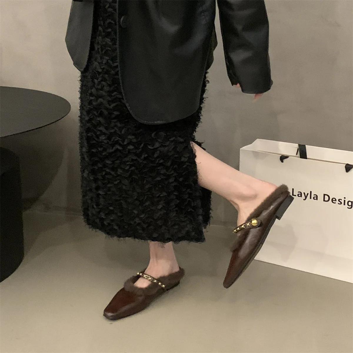 Модные новые зимние туфли 2024 года из плюша для женщин на плоской подошве, пушистые туфли Мэри Джейн, теплые хлопковые туфли из искусственного меха, полутапочки Zapatos De Mujer 39 кофейный
Модные новые зимние туфли 2024 года из плюша для женщин на плоской подошве, пушистые туфли Мэри Джейн, теплые хлопковые туфли из искусственного меха, полутапочки Zapatos De Mujer 39 кофейный