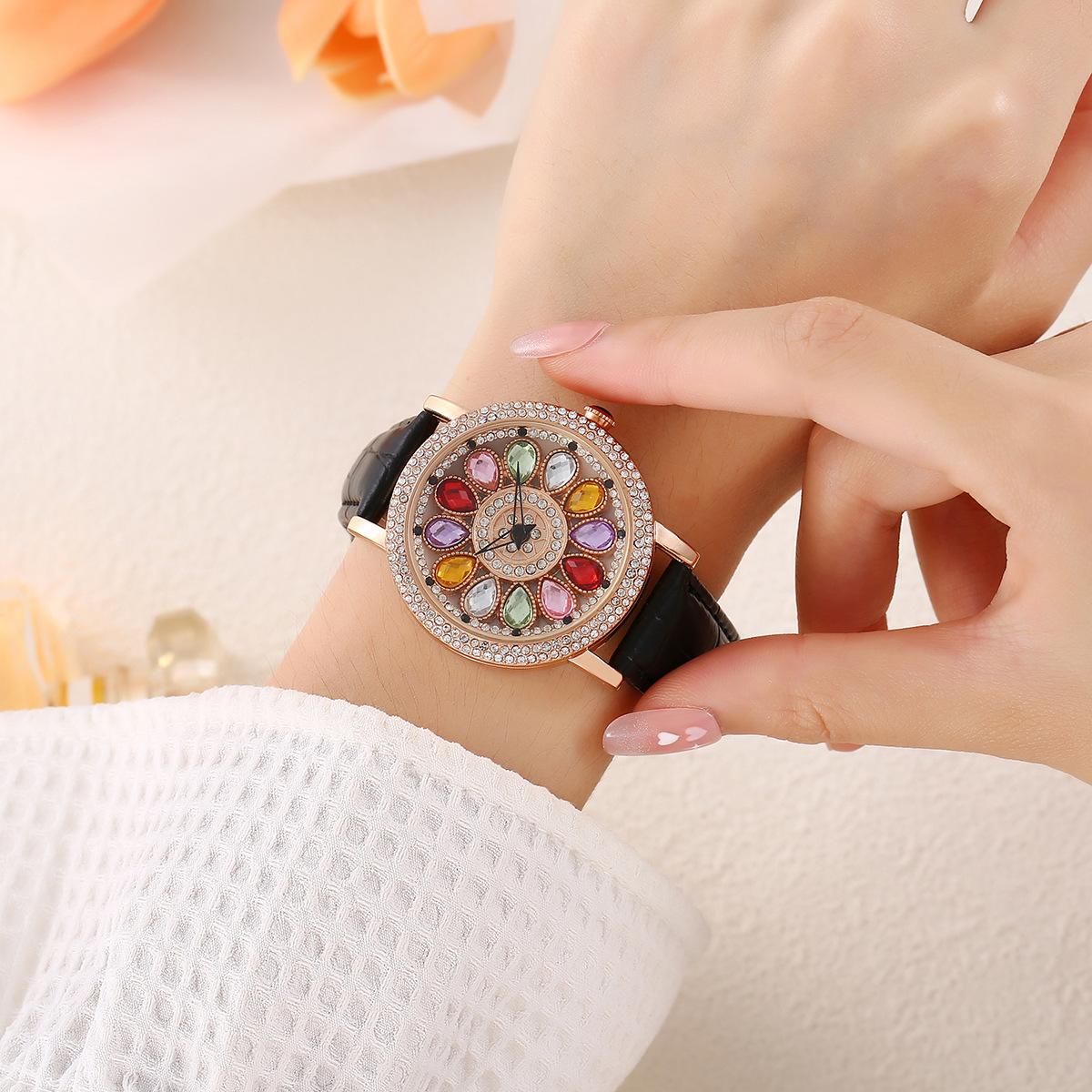 JYL Women s Watch Fashion Large Square Leather Strap Black rosso corsa кольору
JYL Women s Watch Fashion Large Square Leather Strap Black rosso corsa кольору