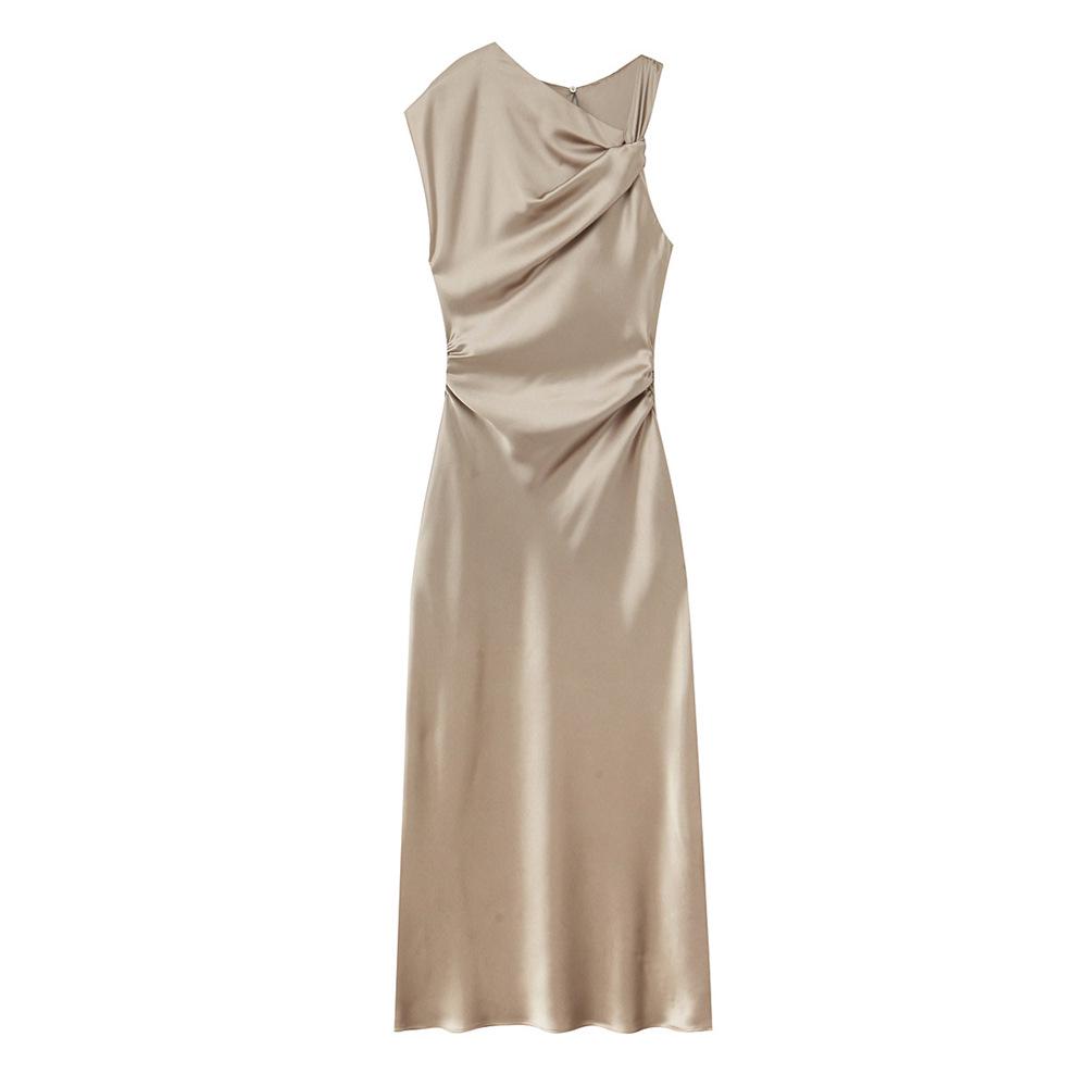 2025 Spring Women s Sleeveless Slim Fit Silk Satin Dress with Pleated Knotted Detail S
2025 Spring Women s Sleeveless Slim Fit Silk Satin Dress with Pleated Knotted Detail S