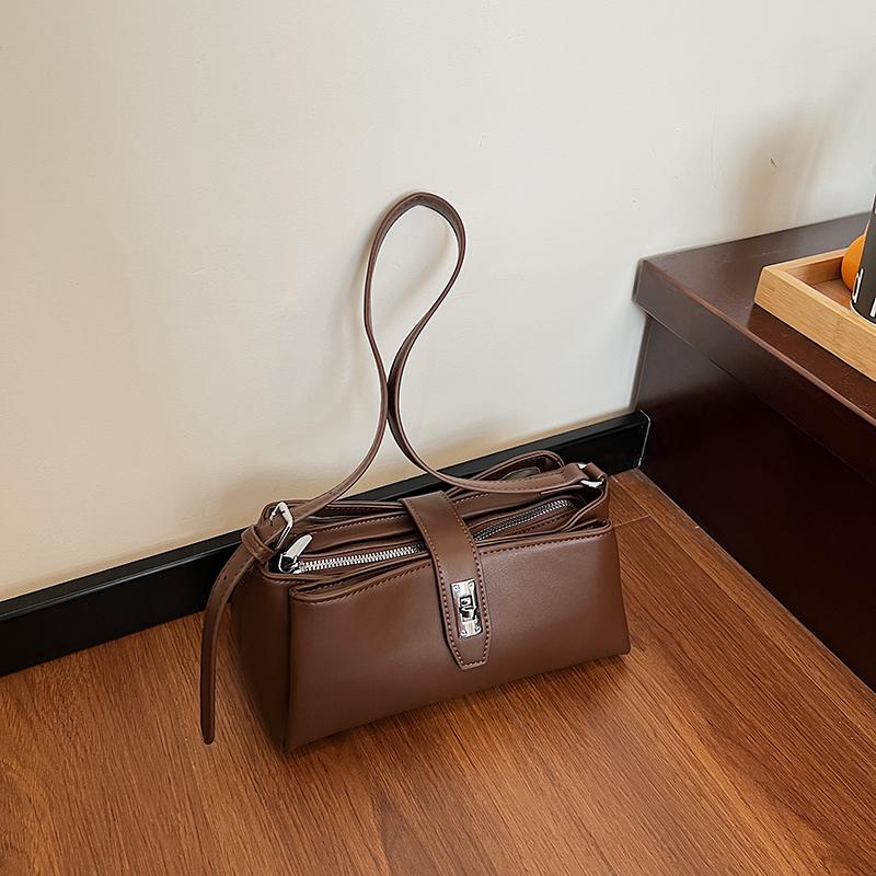 Branded Luxury Designer Shoulder Bags For Women Three Compartments Large Capacity Underarm Hobo Bag Quality Pure Color Handbags 25x11x13cm кофейный
Branded Luxury Designer Shoulder Bags For Women Three Compartments Large Capacity Underarm Hobo Bag Quality Pure Color Handbags 25x11x13cm кофейный