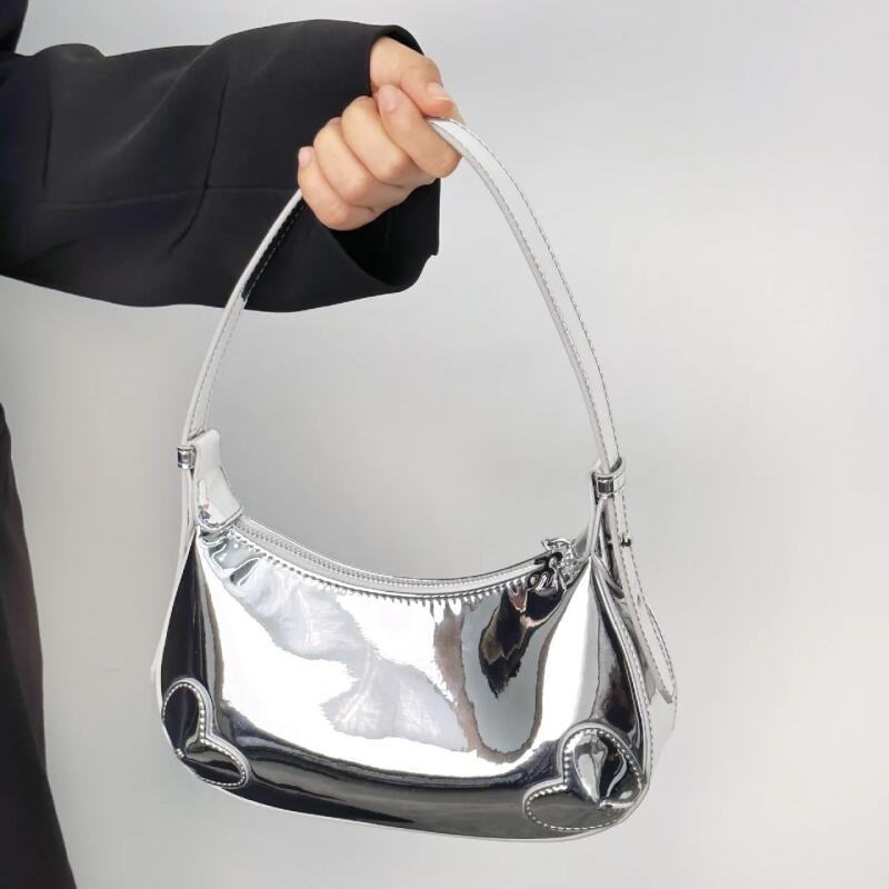 Высококачественные женские сумки через плечо, новая модная женская сумка через плечо, серебряные сумки-хобо, модные сумки из искусственной кожи с дизайном в виде сердца
Высококачественные женские сумки через плечо, новая модная женская сумка через плечо, серебряные сумки-хобо, модные сумки из искусственной кожи с дизайном в виде сердца