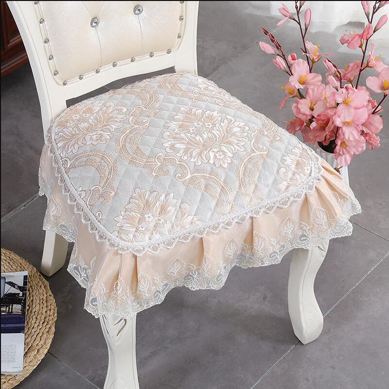 Modern Simple Style Universal Lace Sitting Pad Living Room Decoration Dining Chair Mat Fashion Household Anti-slip Stool Cushion 43x45cm
Modern Simple Style Universal Lace Sitting Pad Living Room Decoration Dining Chair Mat Fashion Household Anti-slip Stool Cushion 43x45cm