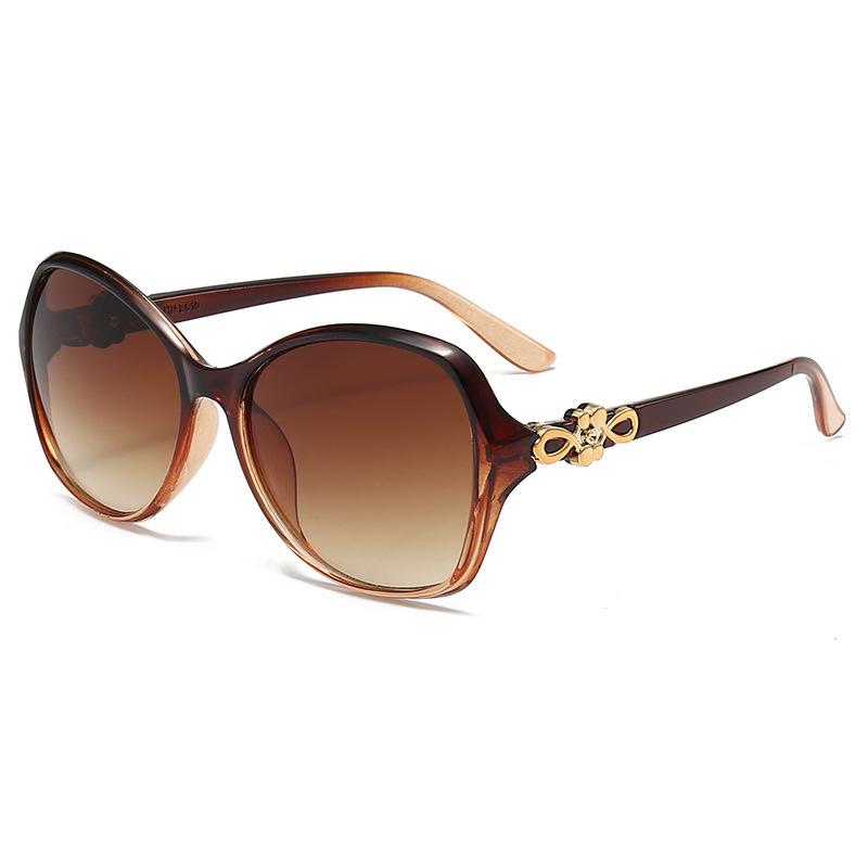 New Cross-Border High-End Large-Frame Slimming Korean Style Instagram Trendy And Fashionable Sun Protection Sunglasses 2610 коричневый
New Cross-Border High-End Large-Frame Slimming Korean Style Instagram Trendy And Fashionable Sun Protection Sunglasses 2610 коричневый