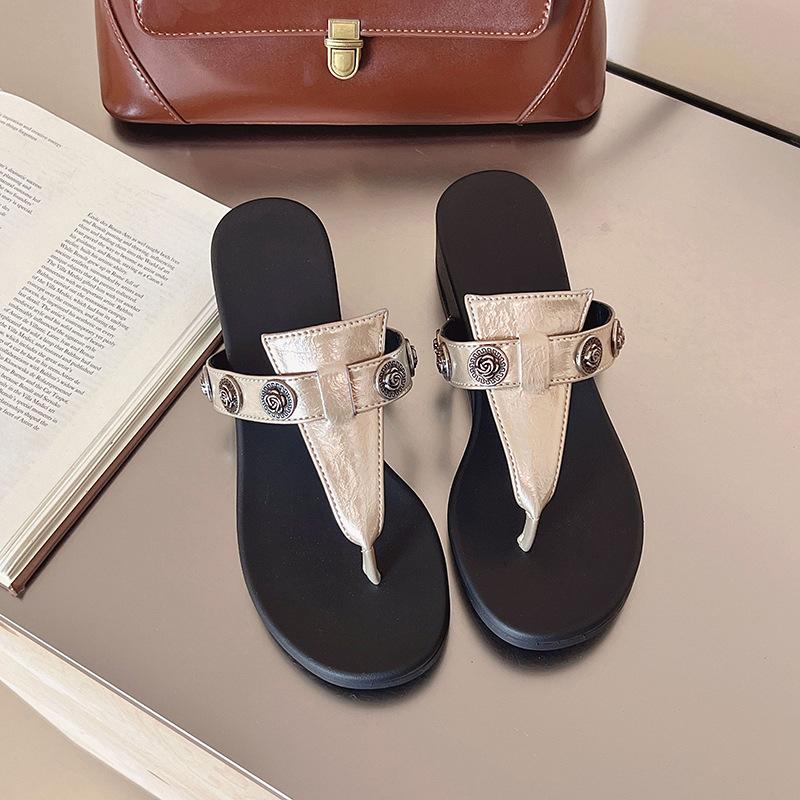 Новая летняя повседневная верхняя одежда плоский наклонный каблук пляжные ретро заклепки крест тонкий ремешок шлепанцы 40 шампанского
Новая летняя повседневная верхняя одежда плоский наклонный каблук пляжные ретро заклепки крест тонкий ремешок шлепанцы 40 шампанского
