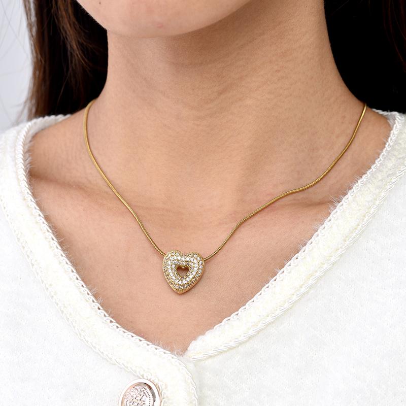 Trendy Luxury Zirconia Love Heart Pendant Necklace For Women Stainless Steel Round Chain Choker Necklace Female Zircon Gift золотий
Trendy Luxury Zirconia Love Heart Pendant Necklace For Women Stainless Steel Round Chain Choker Necklace Female Zircon Gift золотий
