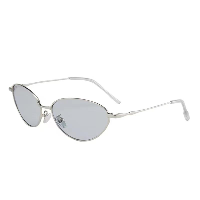 New Fashion Women s Sun Glasses Cat Eye Shape UV Protection Sunglasses Women Seaside Playing Man Sunglass
New Fashion Women s Sun Glasses Cat Eye Shape UV Protection Sunglasses Women Seaside Playing Man Sunglass