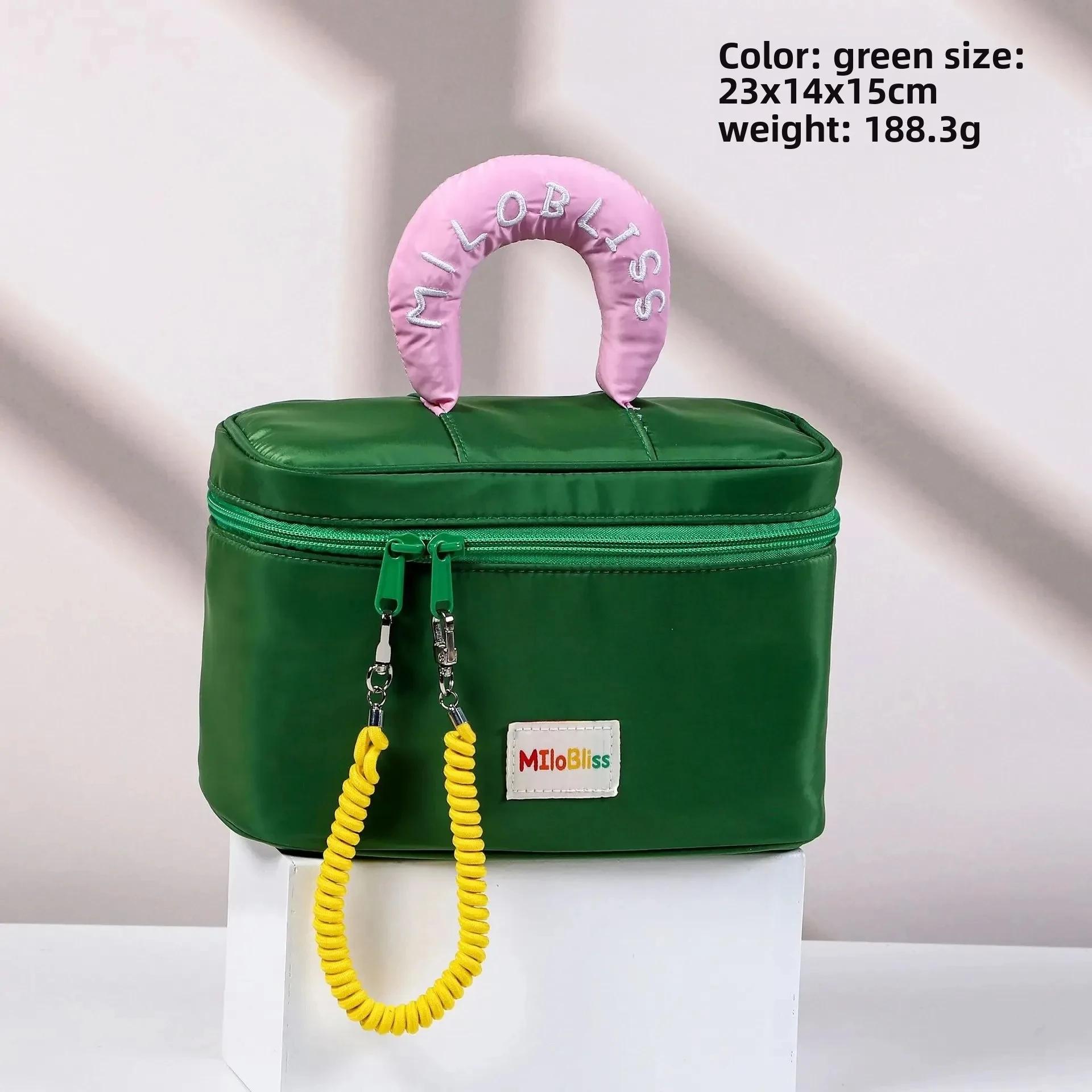 Travel Waterproof Large Capacity Multi-Layer Design Hand-Held Makeup Bag Tagi New Style Color Collision Design Bag зелёный
Travel Waterproof Large Capacity Multi-Layer Design Hand-Held Makeup Bag Tagi New Style Color Collision Design Bag зелёный